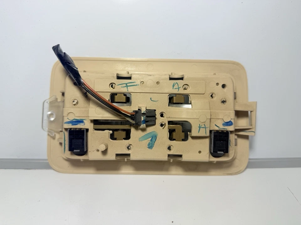 07-14 TAHOE YUKON ESCALADE 2ND fila cúpula superior conjunto de luces de lectura OEM Foto 4 de 4