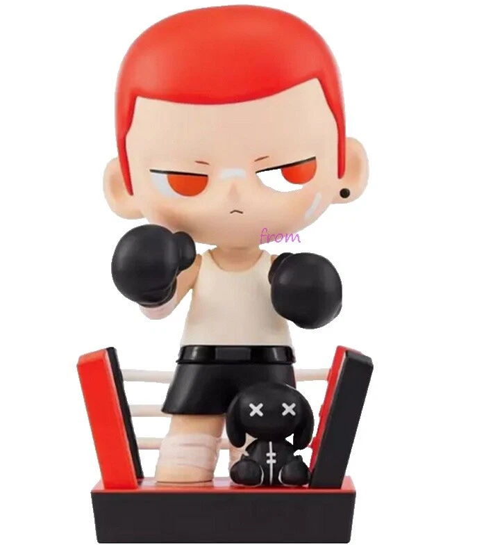 挖空操作动作玩偶