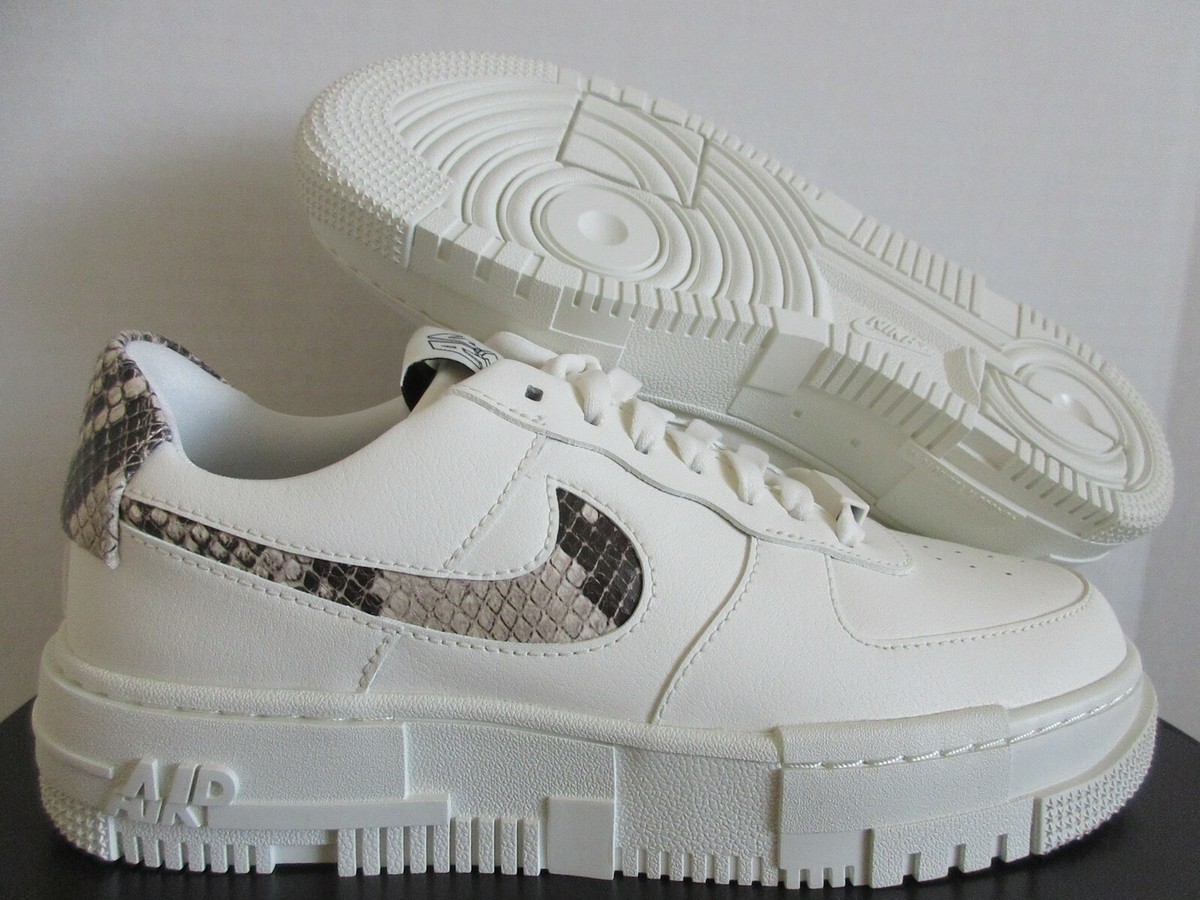 WMNS NIKE AIR FORCE 1 AF1 PIXEL 