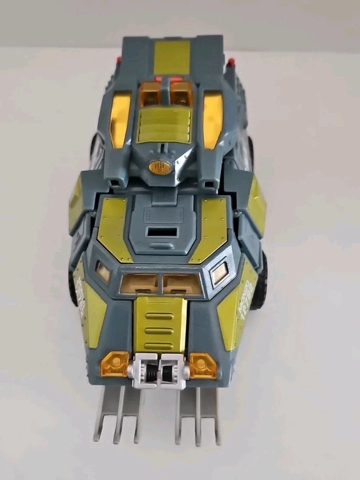 Transformers Universe Ultra Class Onslaught SWAT Action Figure - Image 2 of 4