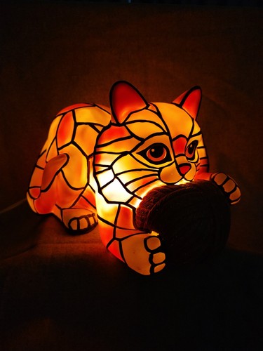 Bradford Exchange "The Cats Meow" Tiffany Style Vinyl Kitten Lamp 10" Tested - Picture 2 of 9