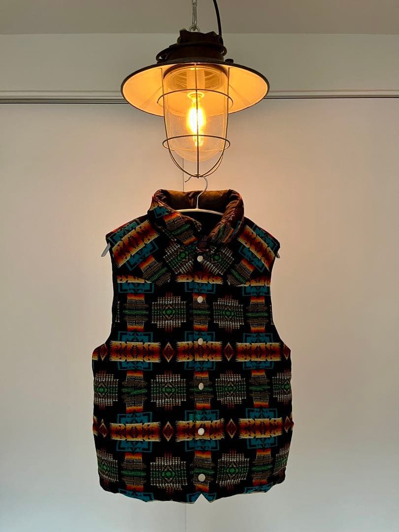PENDLETON Geometric Pattern Sleeveless Down Vest … - image 1