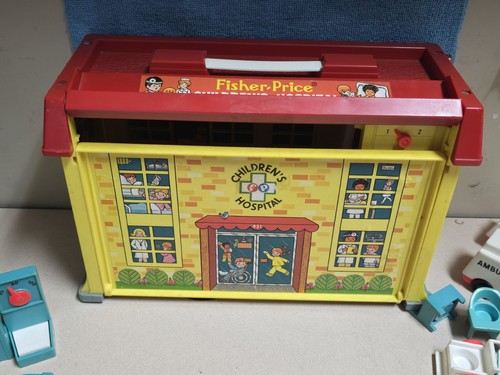 Vintage Fisher Price Little People Play Family Childrens Hospital 931 Complete? - Picture 12 of 21