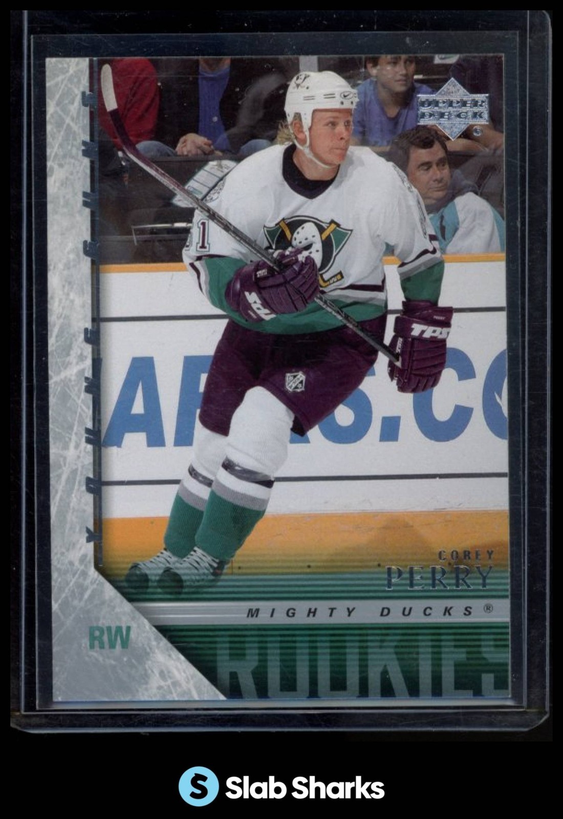 2005 UPPER DECK #204 COREY PERRY YOUNG GUNS RC ROOKIE