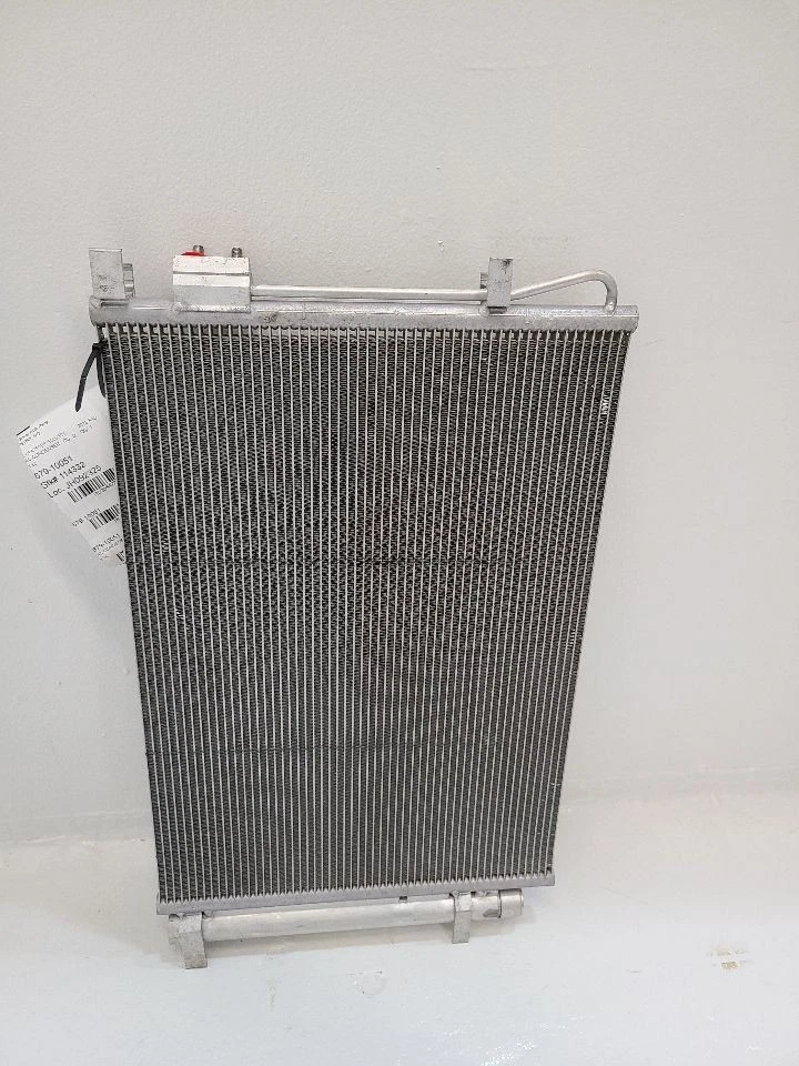  Condensador de aire acondicionado Hyundai Accent 2018 2019 2020 2021 2022  Foto 4 de 4