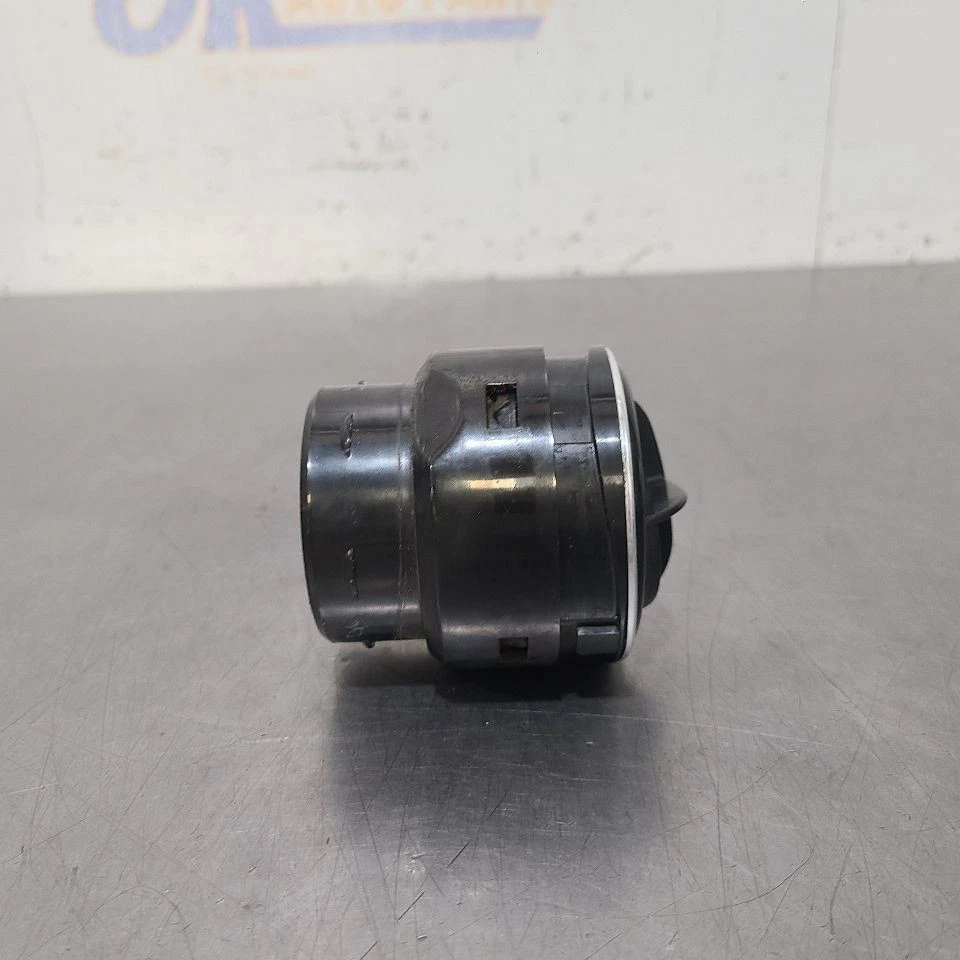 88 1988 Mercedes-Benz 560SL 107 tipo tablero bisel aire acondicionado ventilación negro Foto 3 de 4