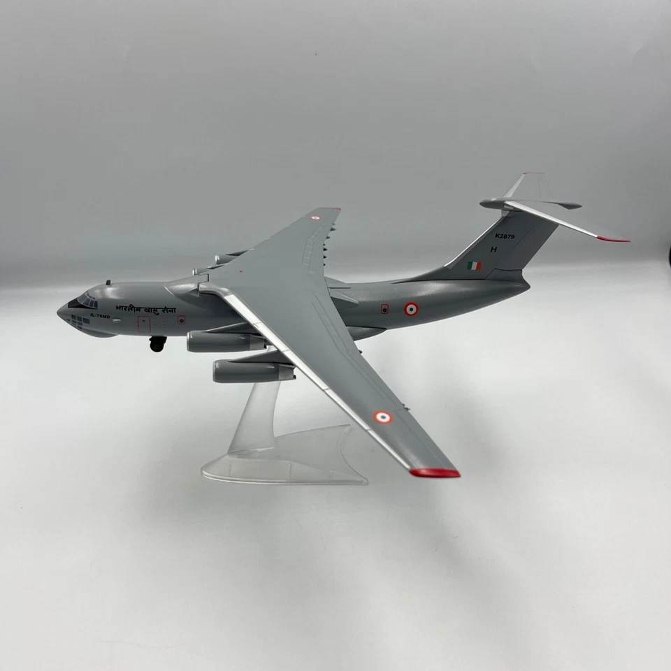 Aircraft model Ilyushin 76MD Il-76 Indian Air Force H Reg: K2879 scale 1/200 - Image 4 of 4