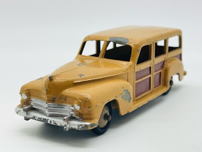 Dinky Toys 27F – Plymouth Woody Estate 1940 – Voiture Miniature Zamak 1:43, UK