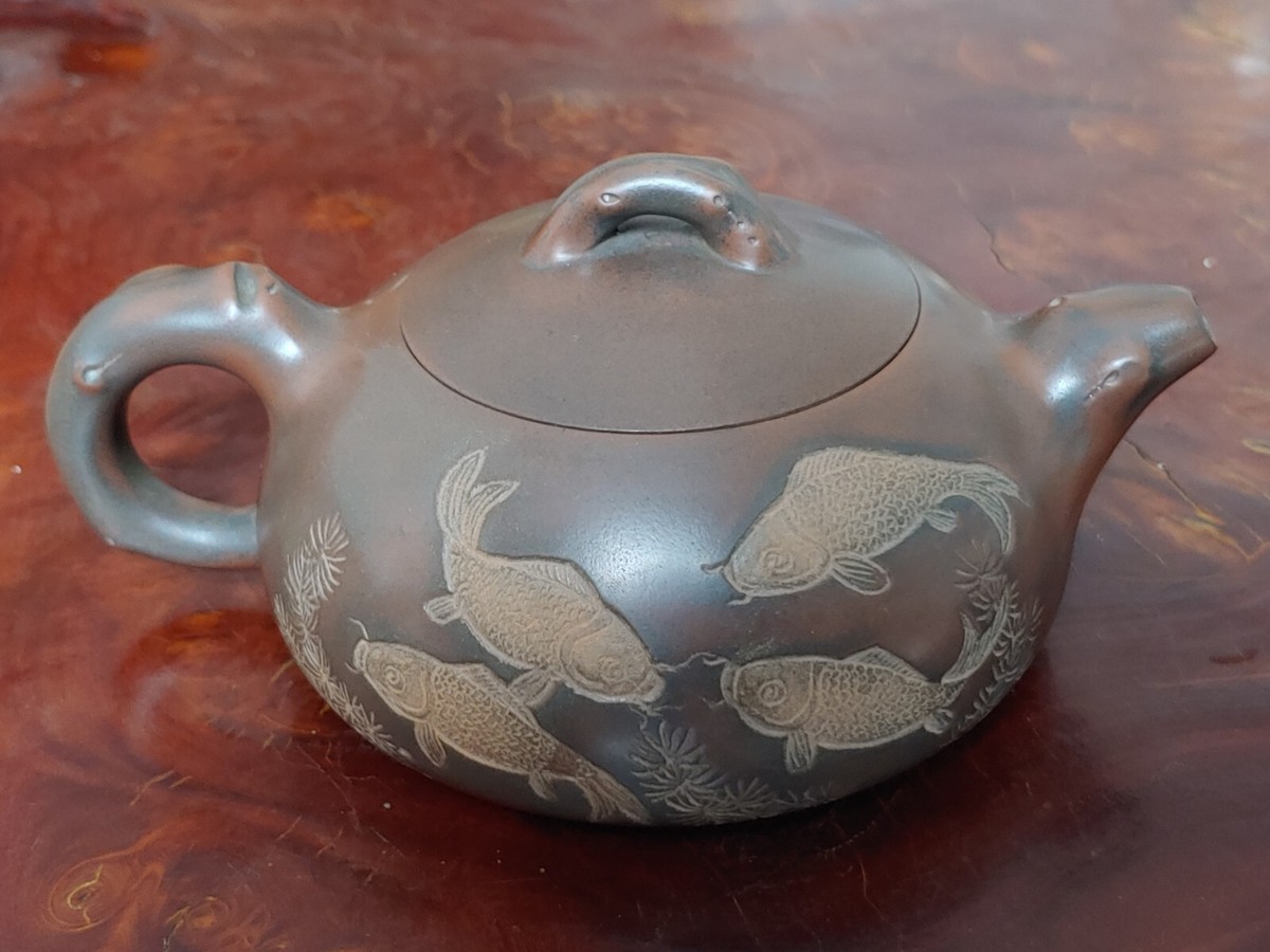 国级大师黎昌权坭兴陶年年有余九鲤茶壶China Nixing Clay Master