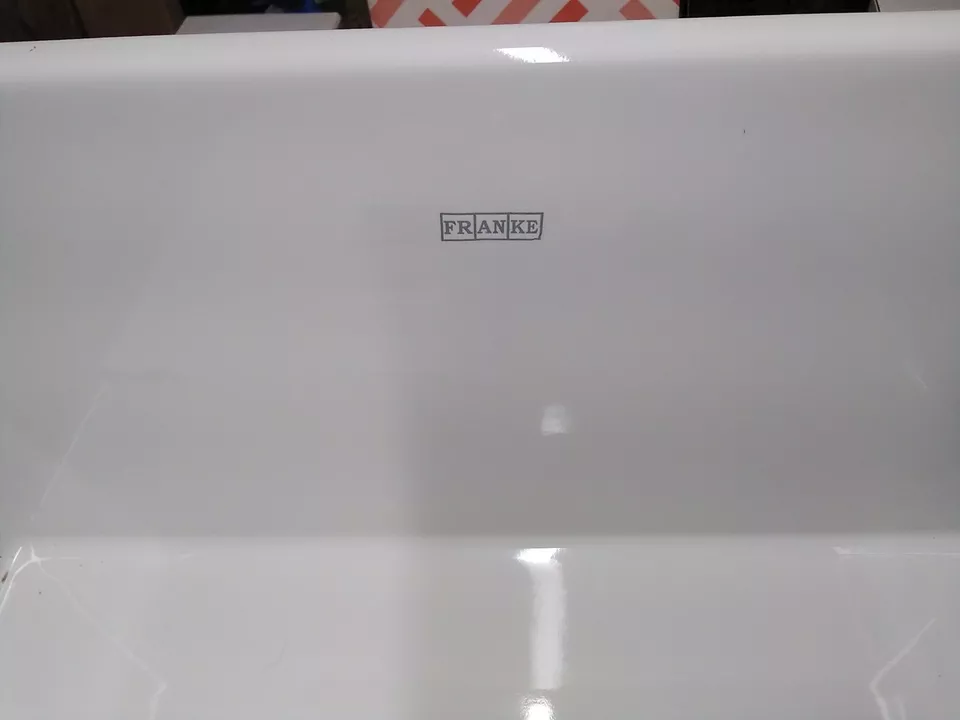 Fregadero de arcilla cortafuegos de cuenco único Franke Farmhouse FHK710-30WH, blanco Foto 4 de 4