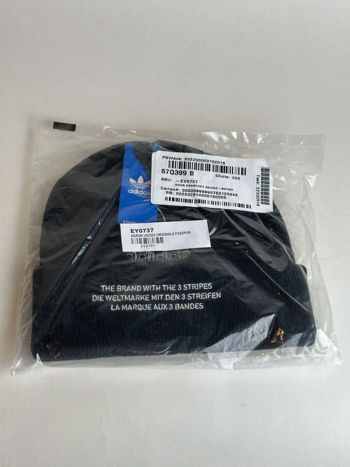Adidas Originals Unisex Passport Beanie - black