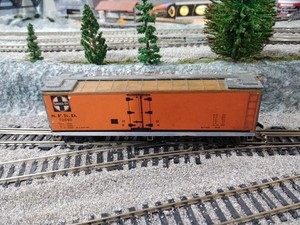 Santa Fe/SFRD 40' Ice Reefer/Tin Car HO Scale Hornhook Couplers Car #32645 N/B