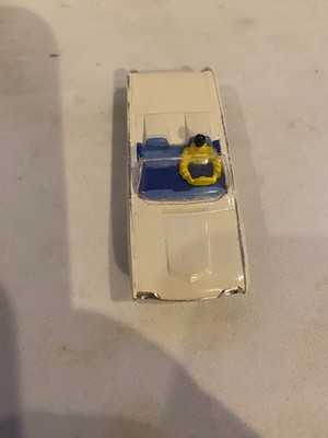Aurora T-jet HO Scale White/Blue 63 T-bird Slot Car Body