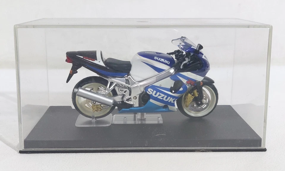 76362 Italeri 1/22 - Suzuki GSX-R 1000 - 2001 - Immagine 2 di 4