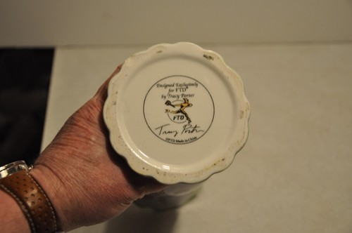 Tracy Porter Fine Porcelain Vase Flower Purple Designed Exclusively For FTD 10.5 - Picture 9 of 9