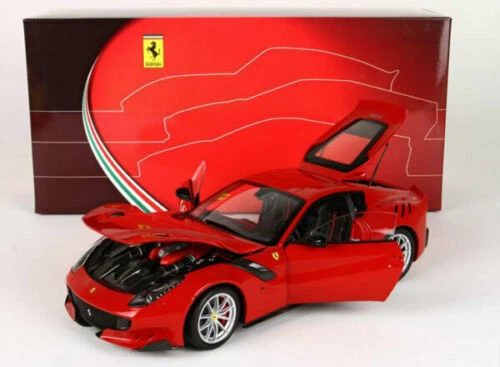 Altri modellini statici di veicoli BBR in plastica