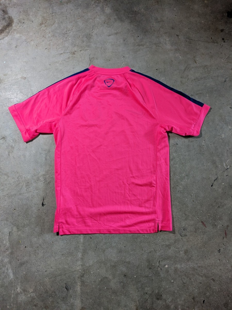 Nike FC Barcelona ピンクシャツ　メンズLサイズ Nike Rakuten Soccer Jersey Pink Size Adult Men's Small