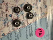 COX SLOT CAR SPUR GEARS / PARTS LOT / 1-USED 3-NEW