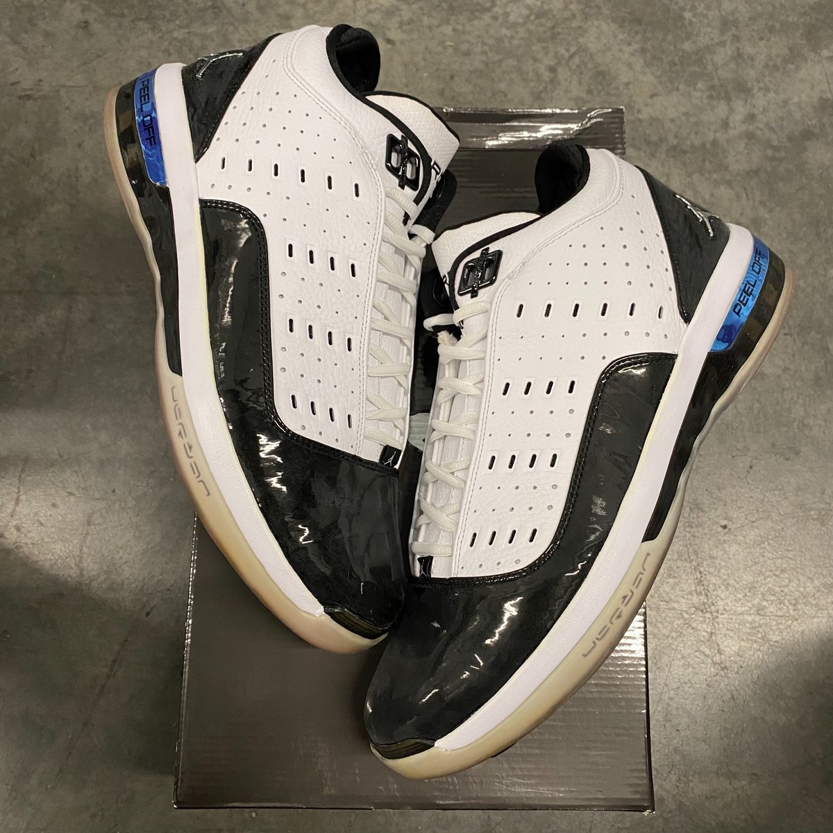 Size 12.5 - Jordan One6One7 White Black RARE VINTAGE 407587-102