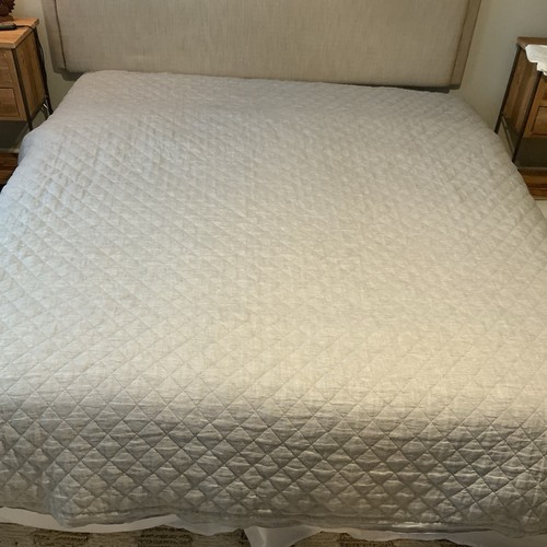Pottery Barn Belgian Flax Linen Diamond Quilt King Flagstone Gray EUC