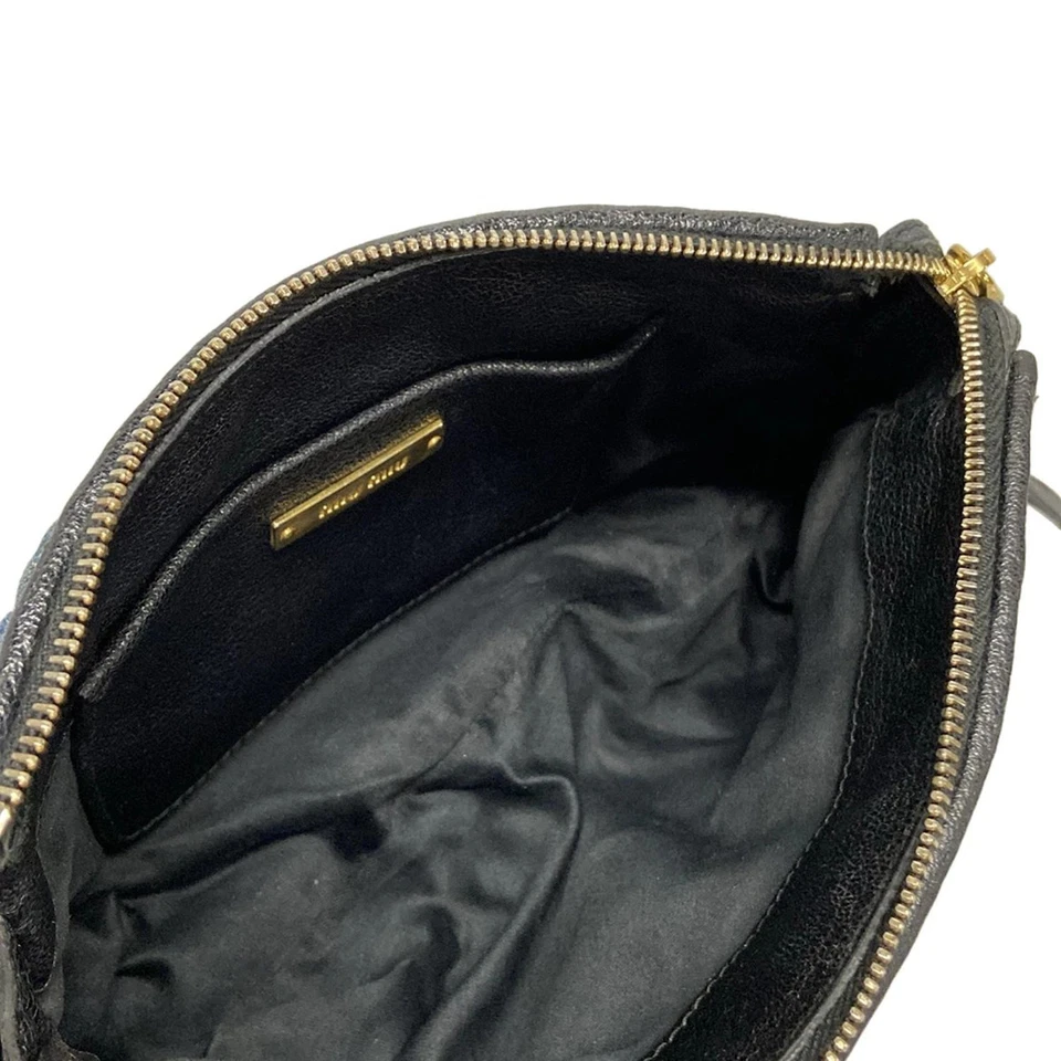 Auth miumiu Matelasse Navy Denim Leather Pouch - Image 4 of 4