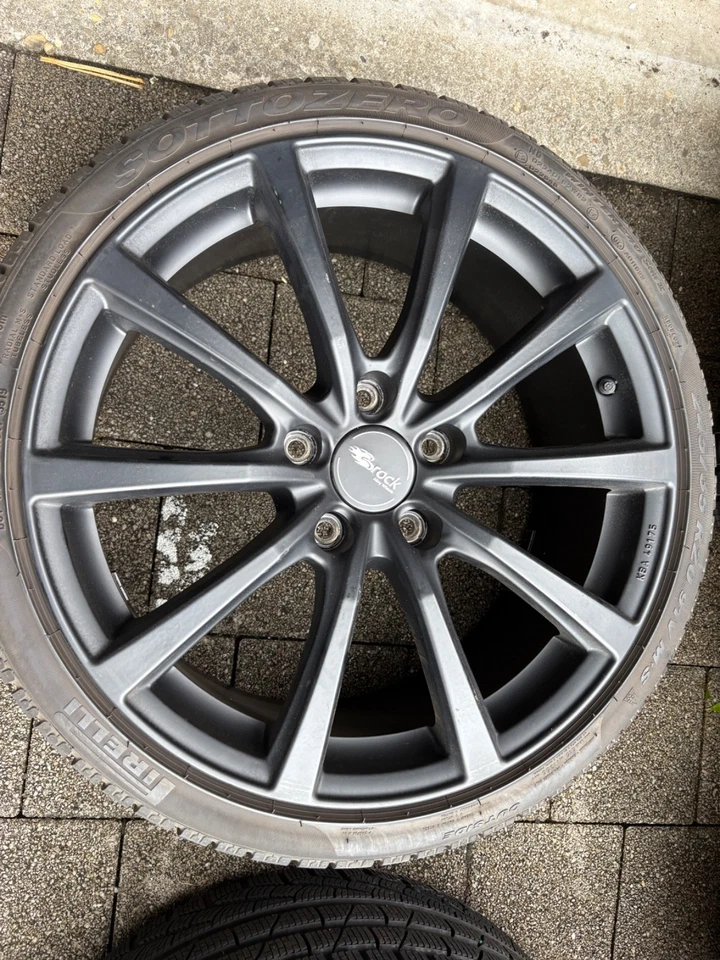 Brock Porsche 991 911 20Zoll Winterkompletträder Pirelli NO 6 mm Top-Zustand - Bild 2 von 4