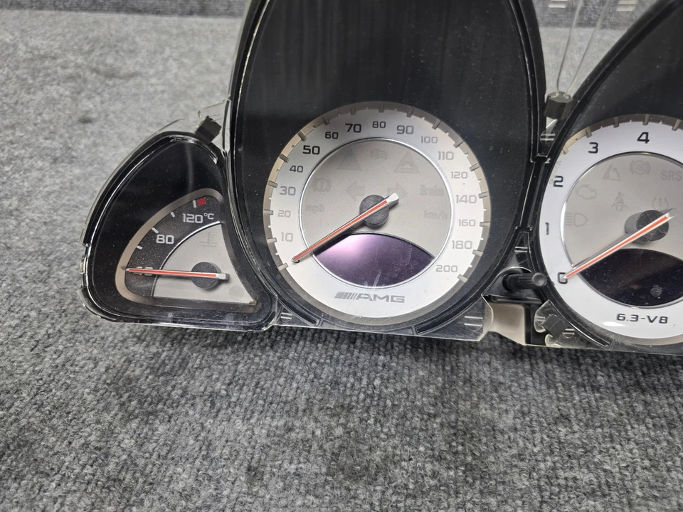 INSTRUMENTO VELOCÍMETRO MEDIDOR CUADRO 2009-2012 MERCEDES R230 SL63 AMG OEM Foto 3 de 4