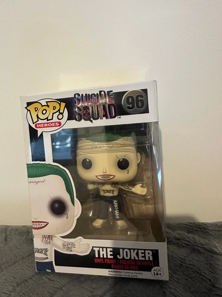 Funko Pop! SUICIDE SQUAD - The Joker #96 - Neuf - Photo 1/1