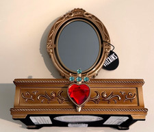 BNWT Bath  Body Works Disney Villains Evil Queen Mirror Light-Up Body Care Tray