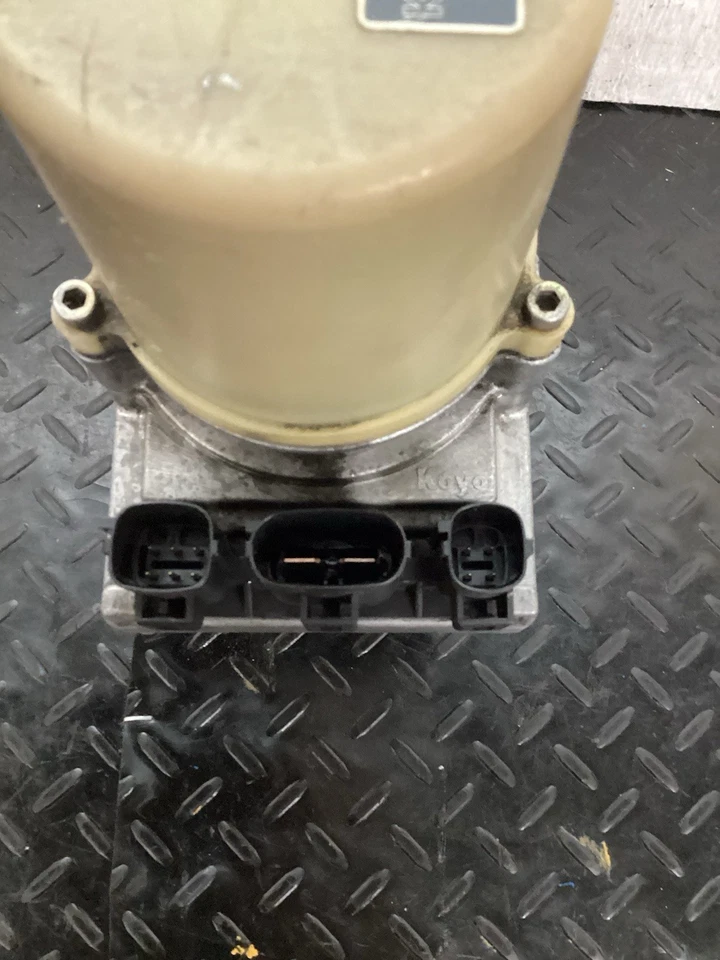 OEM 2006-2010 Mazda 3 Electric Steering Pump 3 Plug | 995-09708 - Image 2 of 4