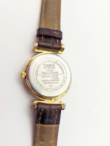 Timex Essentials Indiglo 30M Water Resistant Keeps Time White Face Gold Tone - Picture 7 of 8