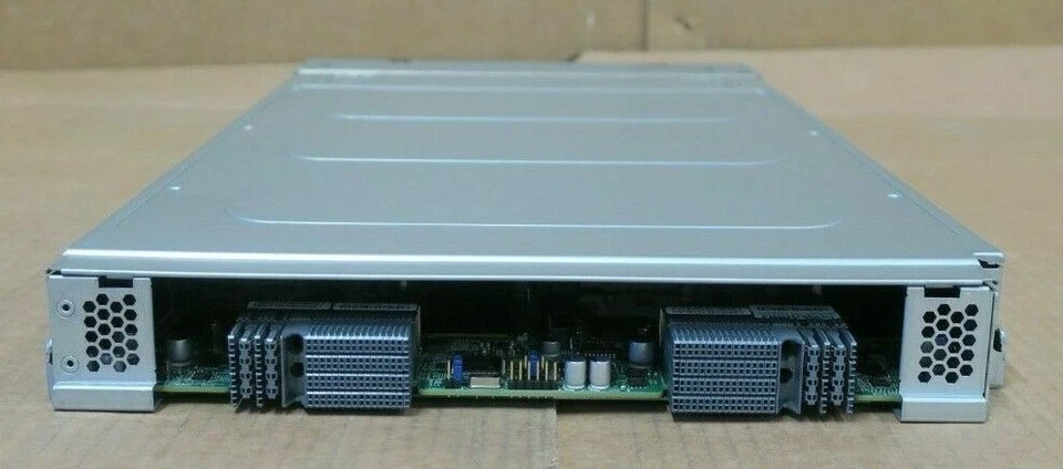Supermicro SuperBlade SBI-7226T-T2 Blade Server 4x L5630 48GB Ram 4x 240GB SSD - Image 2 of 3