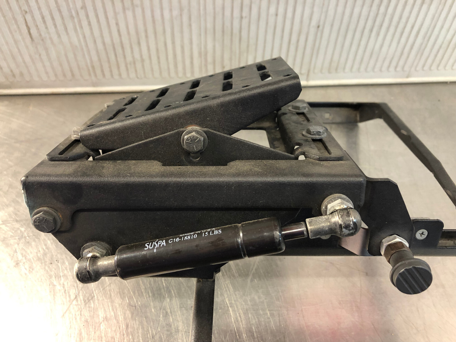 HAVIS Monitor/Tablet Dash Mount - CM006108 (Discontinued) - Great Condition!