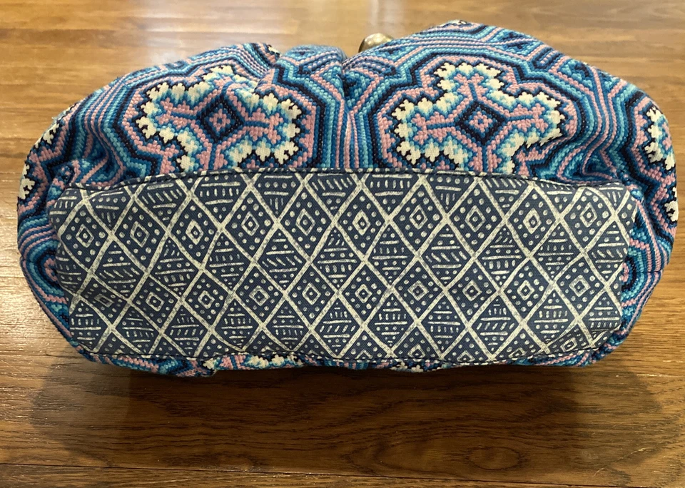 Bolso sin asas PLENTY BY TRACY REESE azul tribal bordado correa de cuero  Foto 3 de 4