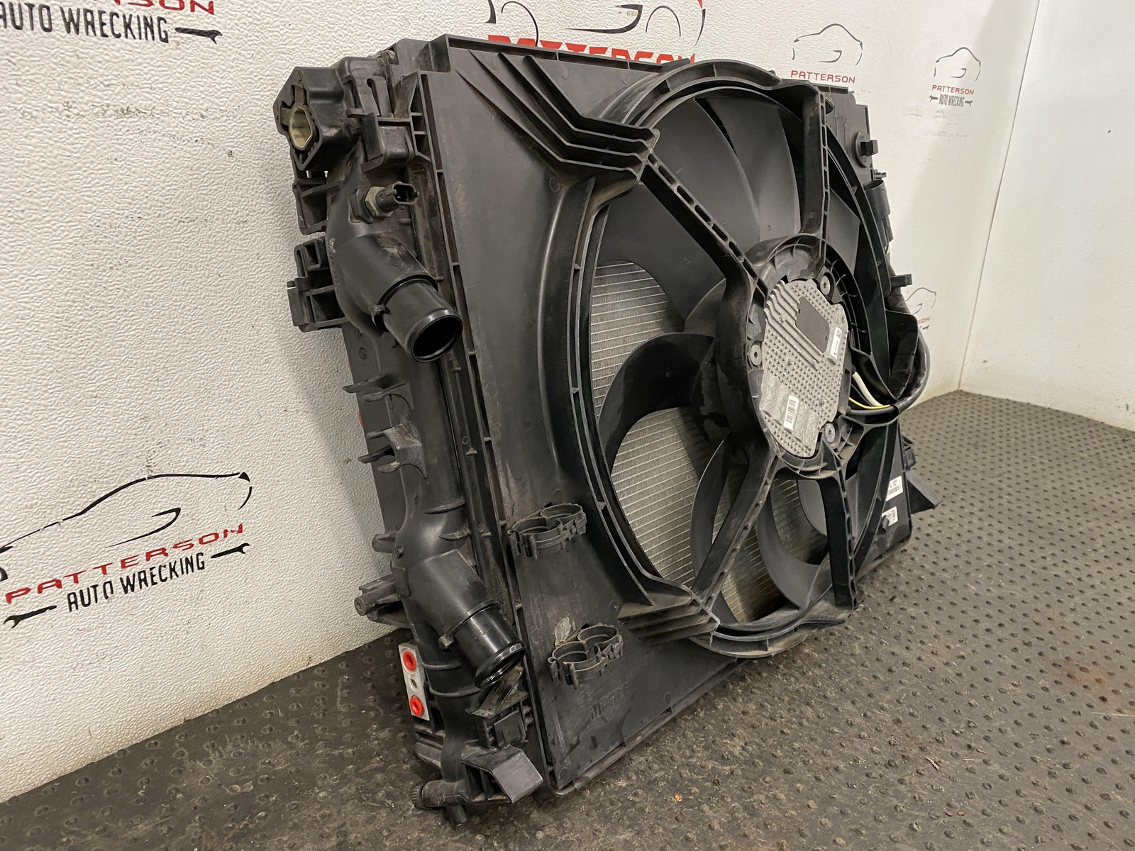 14-19 MASERATI GHIBLI MAIN & AUXILIARY RADIATORS CONDENSER COOLING FAN 5020861