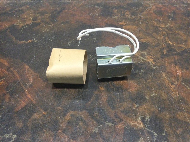 UNBRANDED  TRANSFORMER MODEL B-22 120 V 60 HZ 20 W 03A  OAL 2"