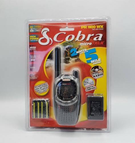 Cobra Two-Way Radio New Sealed 22 Channels 2 Watts 5 Mile Radius Water Resistant - Picture 1 of 6