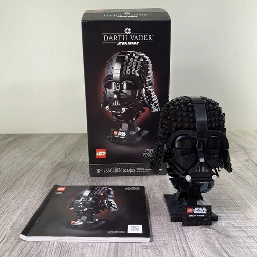 LEGO Star Wars: Darth Vader Helmet (75304) 99% Complete Box Manual Adult Owned