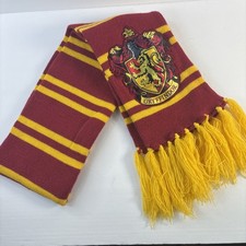 Universal Wizarding World of Harry Potter Gryffindor House Scarf Burgundy OS