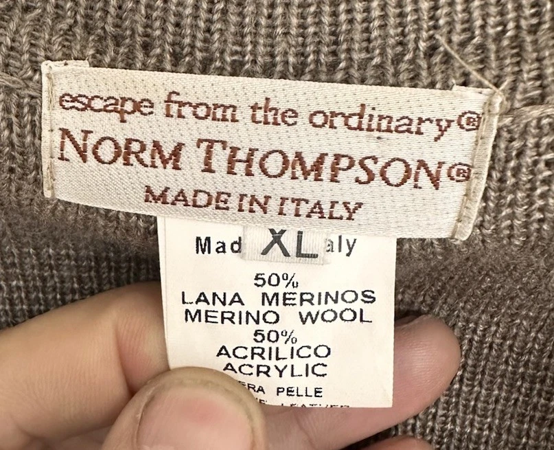 Vintage Norm Thompson Men’s Cosby Leather Wool Cable Lint Sweater Size XL Italy - Image 3 of 4