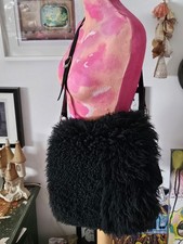 Borsa a tracolla Ugg donna pelle di pecora scamosciata nera