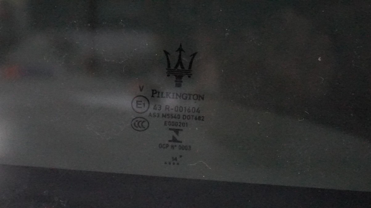 Maserati Ghibli 2014-2017 Sunroof glass