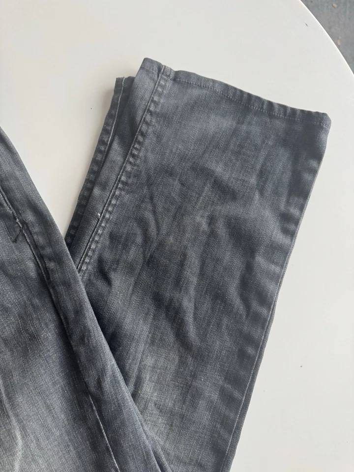 Pantalones de mezclilla rectos grises para hombre Hudson Byron, talla 36, elásticos tiro medio Foto 3 de 4