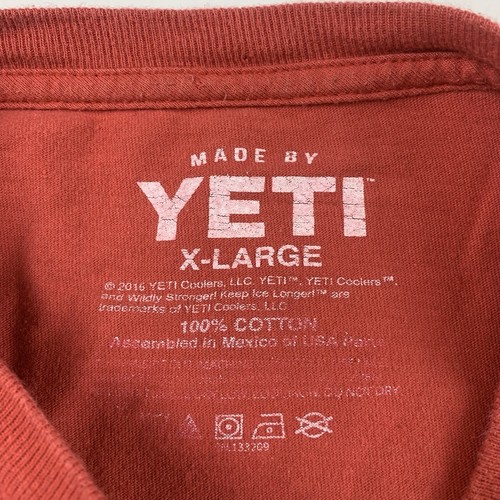 YETI T-Shirt Mens XL Red Long Sleeve Graphic Print Moose Built for The Wild - Picture 2 of 4