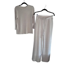 Womens Ribbed Knit Lounge Set Top Pants Beige Casual Comfort Set Size M NWOT