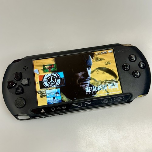 Console Sony PSP Street E1004 - Pack De 2 Jeux (Gran Turismo & Assassin's Creed) - Neuve Sous Scellés