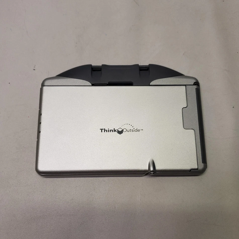 Think Outside Stowaway Universal Bluetooth Keyboard Model No XTBT01 - Image 4 of 4