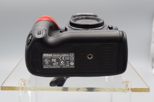 Nikon D3 12.1MP Digital SLR Camera Body shutter count # 96694 - Picture 6 of 6