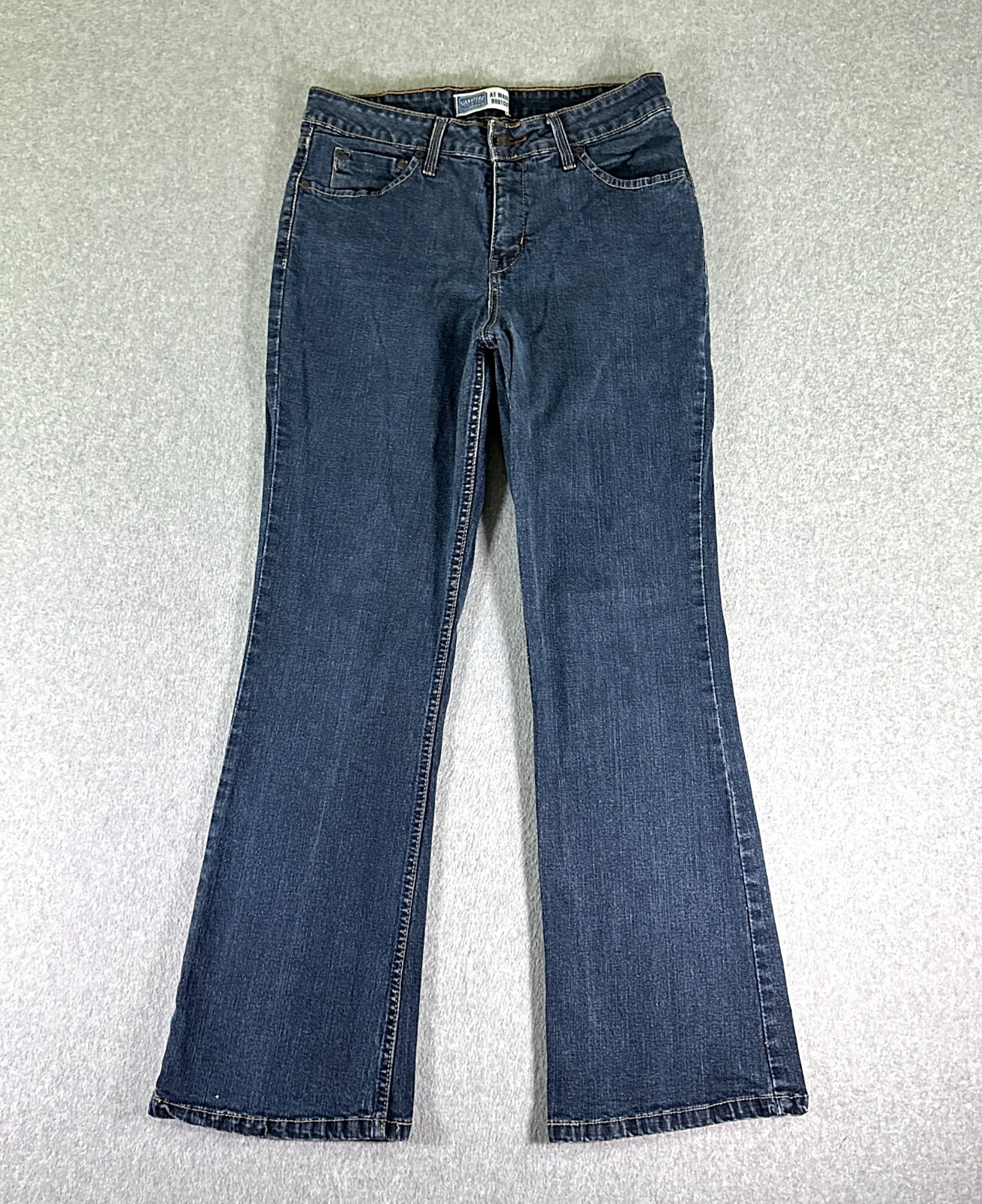 Levis Signature Womens Blue Bootcut Jeans Size 8 28x29 Mid Rise Stretch