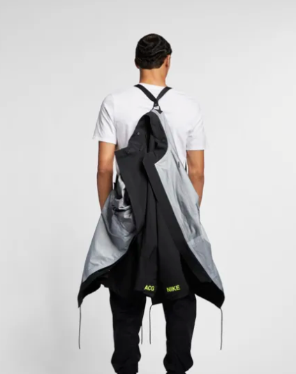 Nike ACG Gore-Tex Coat for Men, Size Medium - Black for sale Nike ACG Gore-Tex Coat for Men, Size Medium - Black for sale